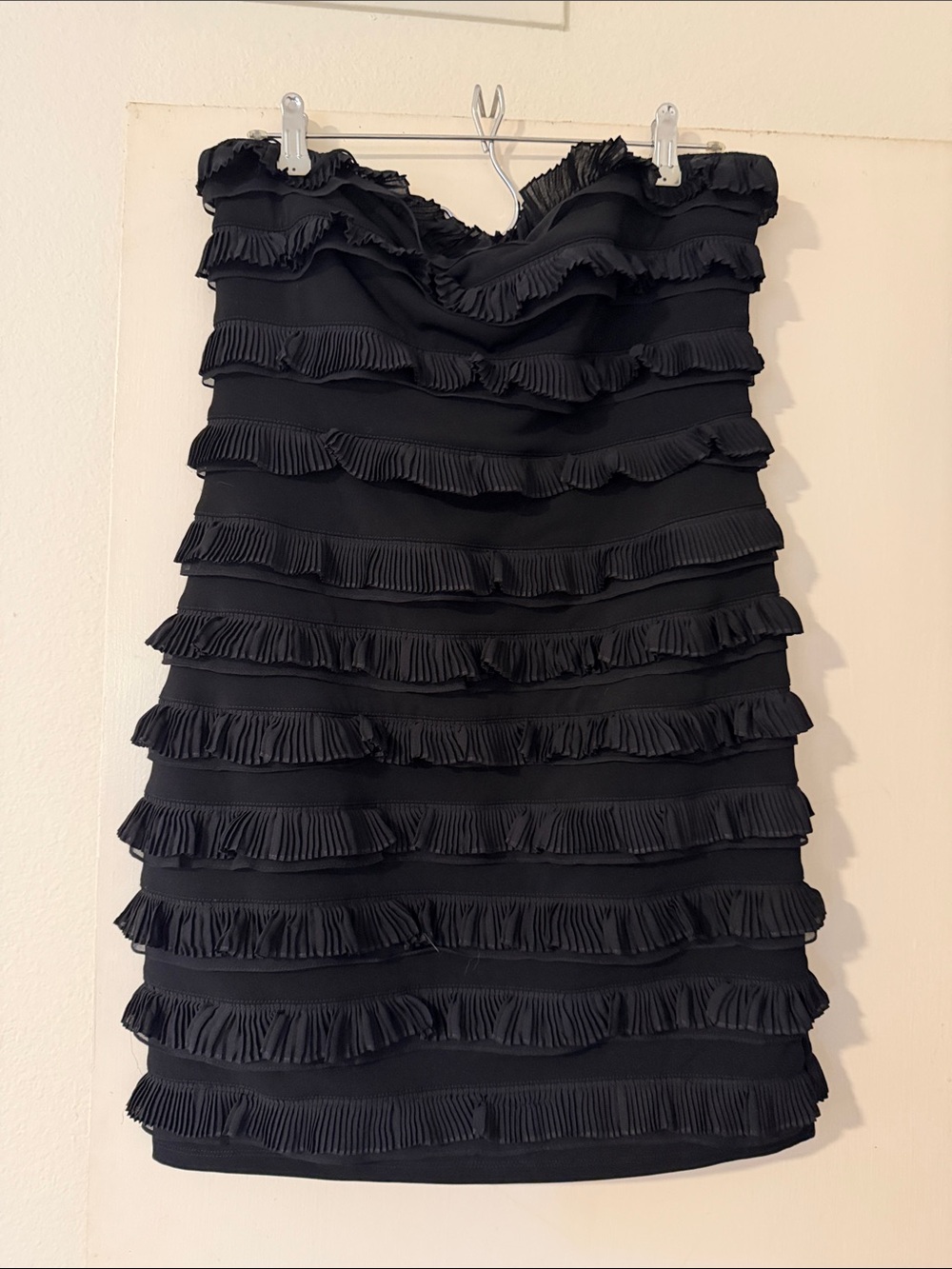 Elizabeth and James Black Strapless Ruffle Mini Dress